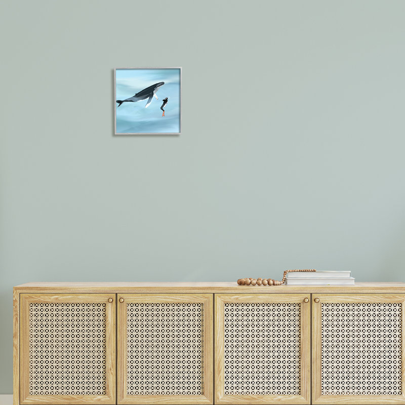 «Underwater Scuba Diver and Whale Friends» par Ashley Singleton - cadre flottant, impression sur bois