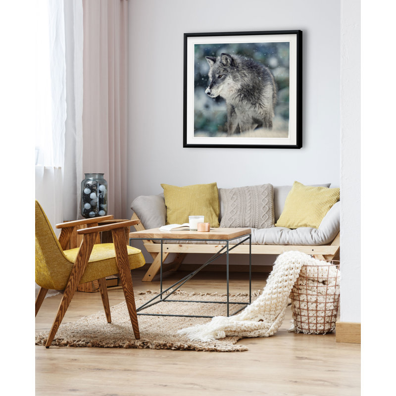 « winter watch », reproduction de photo, H 17,5 po x l 17,5 po x P 1,5 po, Cadre plastique noir