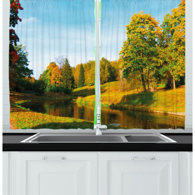 Pointed Kitchen Curtain