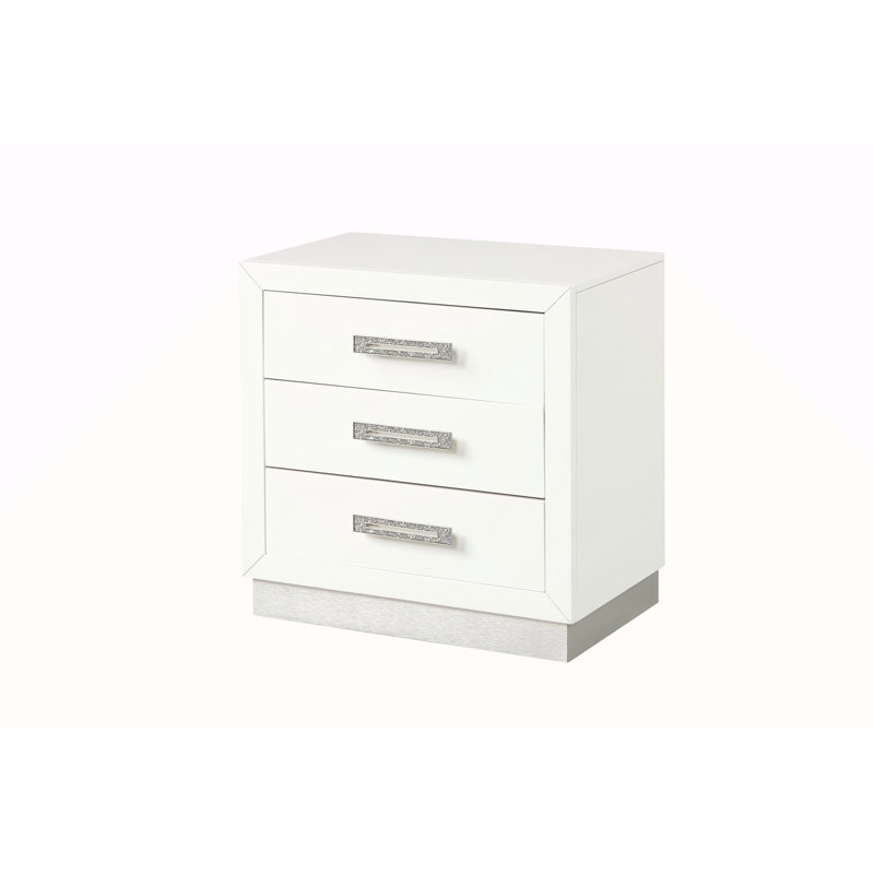 Table de chevet en bois laiteux