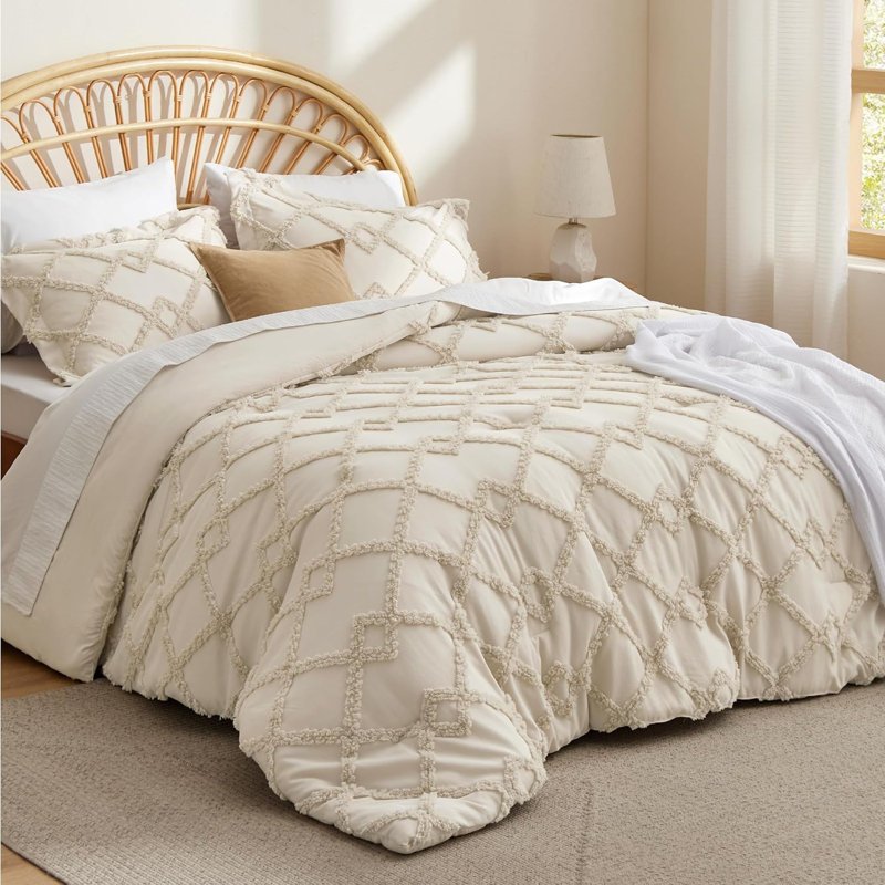 Bedsure Jacquard Comforter Set, Beige, King Comforter + 2 King Shams