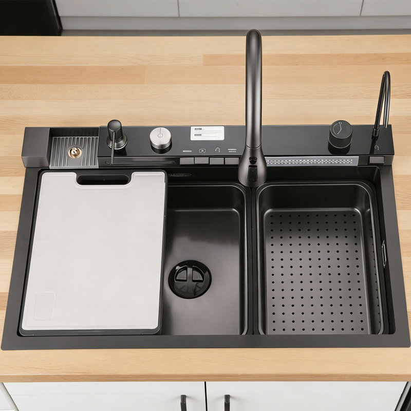 Évier de cuisine 30 po en acier inoxydable noir avec robinet rétractable et accessoires Honeycomb
