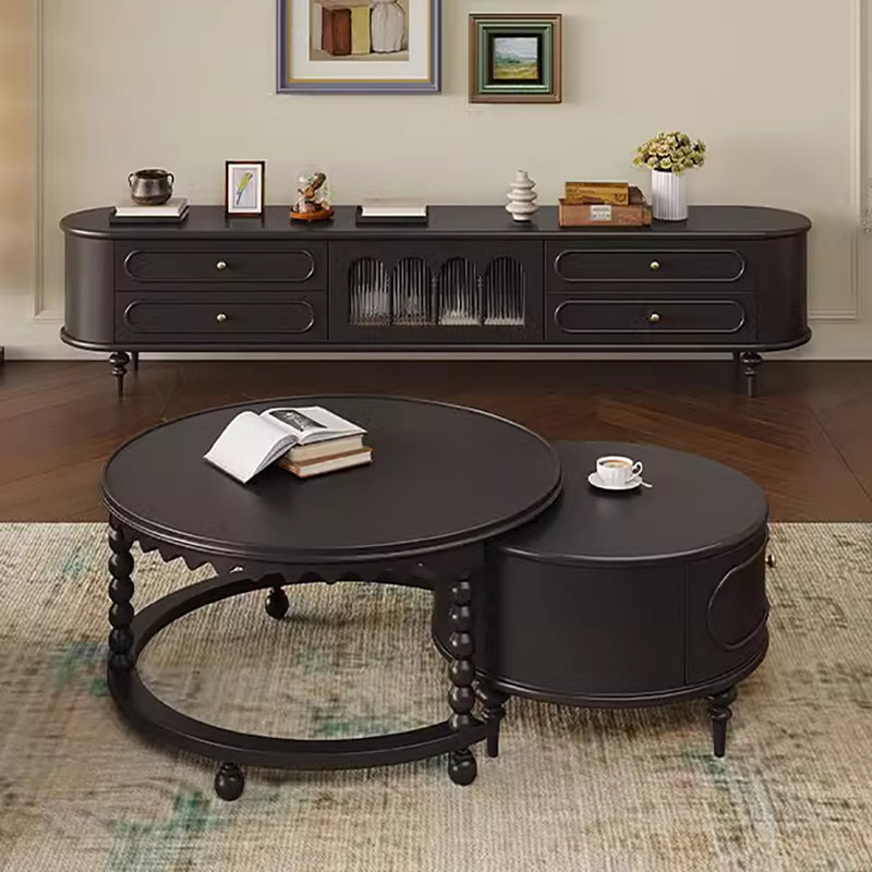 Table basse française, Noir, noir, noir, noir