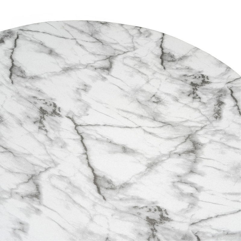Élégante table basse en faux marbre pour une utilisation intérieure et extérieure, parfaite pour les espaces modernes et polyvalents.