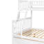 Lit superposé convertible simple au-dessus d'un lit double avec tiroirs en blanc, base en bois de pin, conception, coffre-fort, tiroirs blancs, base solide, garde-corps de protection, facile à utiliser-618665714-618665725