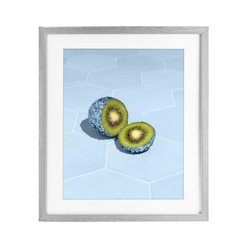 «Blue Glimmer», impression par Kiwi encadrée sous verre, conception par Lish Creative, 21 x 17