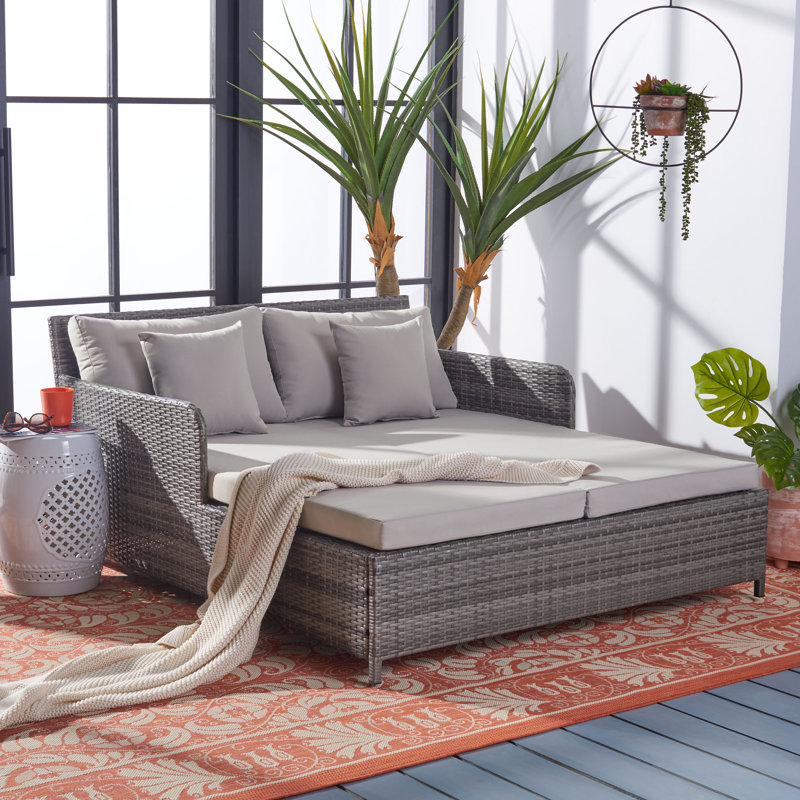 Cadeo 53.1'' Wicker Outdoor Patio Daybed, Grey