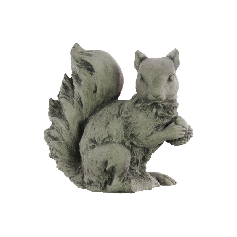 Figurine écureuil de ciment assis Skupio