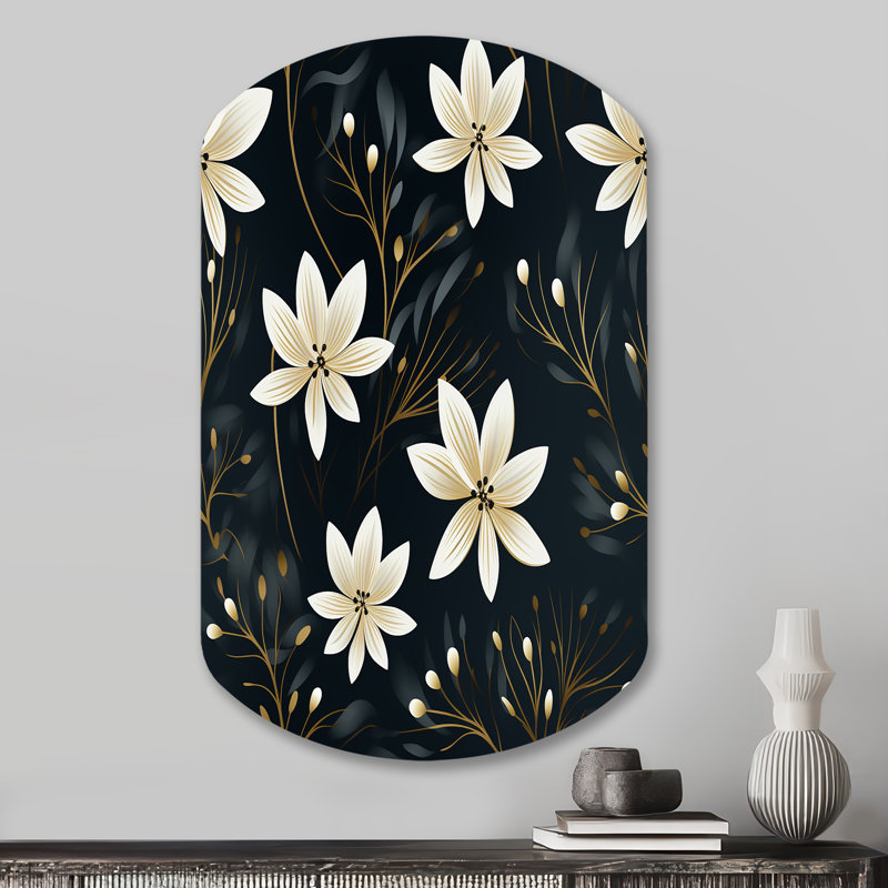 Rosalie - Art floral cylindrique asymétrique en métal, H 31 po x l 19 po