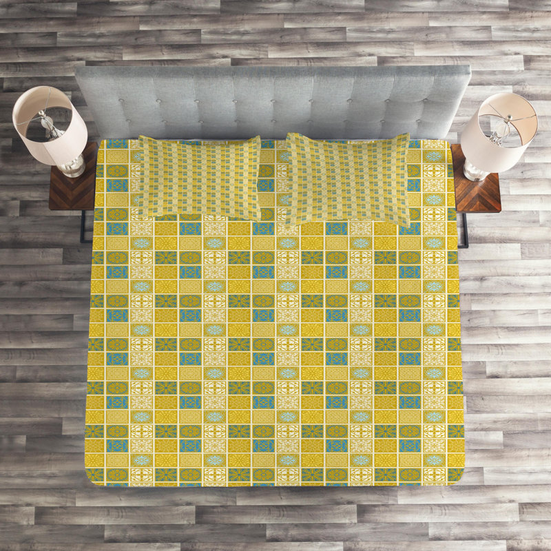 Polyester Plaid Coverlet, King Bedspread + 2 Shams