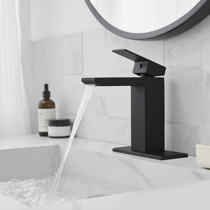 Single-handle Bathroom Faucet with Drain Assembly
