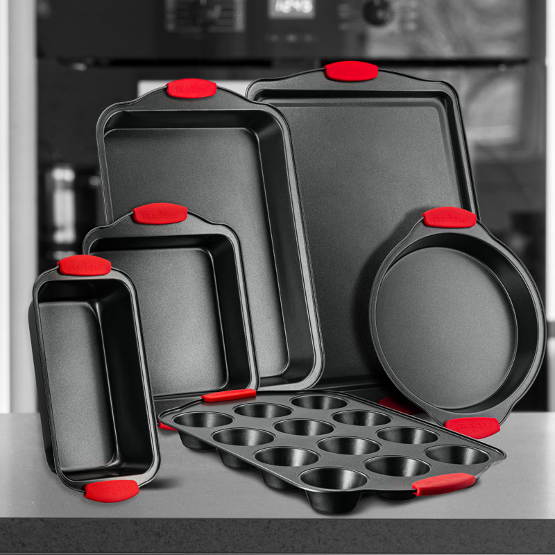 NutriChef 6-Piece Nonstick Carbon Steel Bakeware Set with Red Silicone Handles