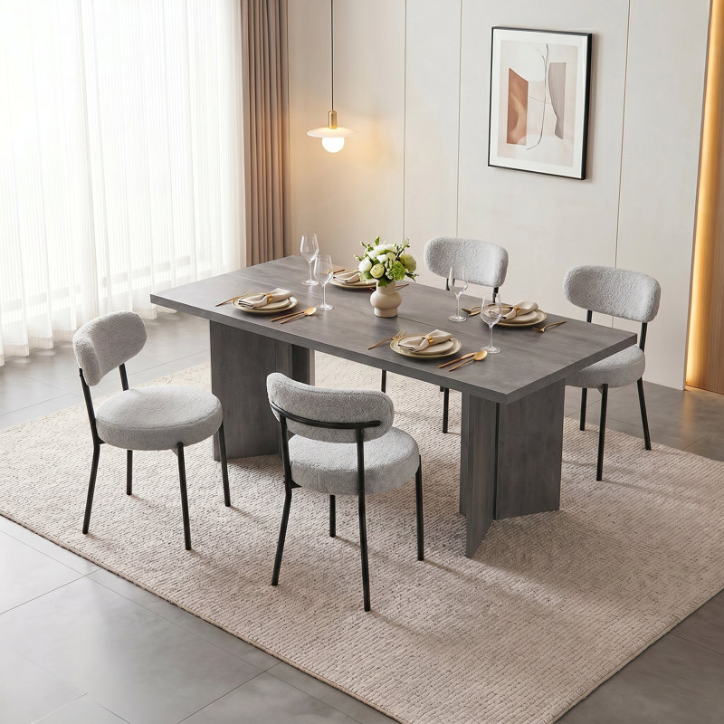 Table de salle à manger rectangulaire en bois Alyria de 70 po avec 4 chaises de salle à manger en cuir bouclé Sherpa, Grey