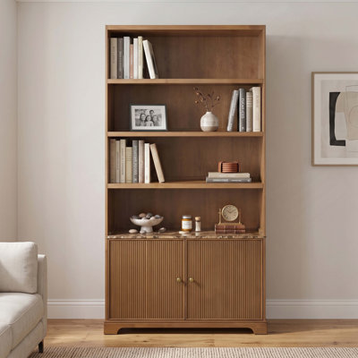 Grande armoire de rangement 91,1 "avec plateau de table en faux marbre, 3 tablettes ouvertes et portes doubles cannelées, bibliothèque autoportante en bois pour le salon et le bureau