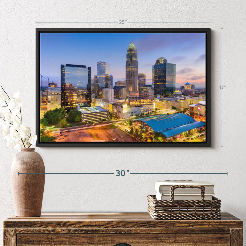 «Charlotte Canvas Print», H 17 po x l 25 po