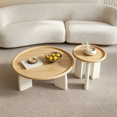 Ensemble de tables basses rondes pour petit appartement en bois
