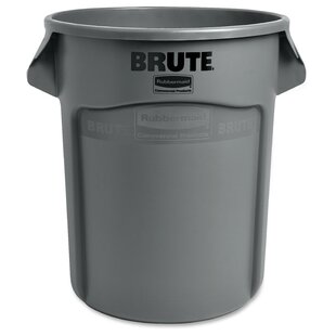 Rubbermaid Commercial Products Brute Medium 14-Gallons (56-Quart) Gray  Weatherproof Heavy Duty Tote with Standard Snap Lid at