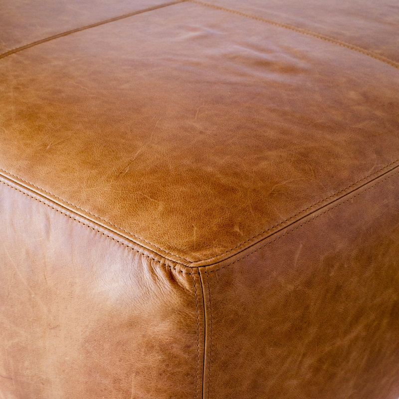 Repose-pieds en cuir italien pleine largeur 35 po Heafield Square, Cuir véritable brun clair cognac