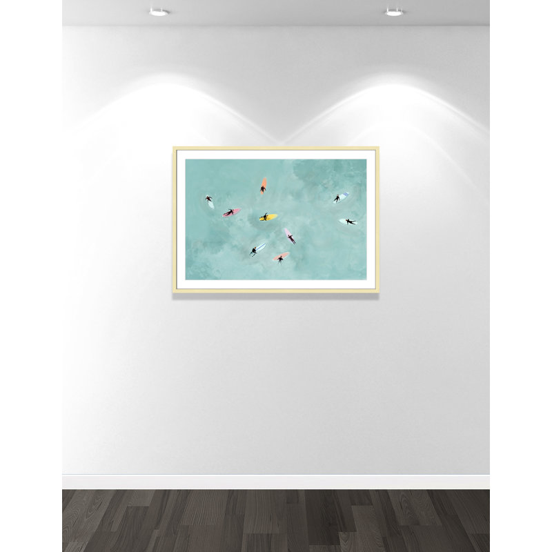 «Floating on Waves» par Lily K, L 41,5 po x H 29,5 po, Imprimé mat, Or mat
