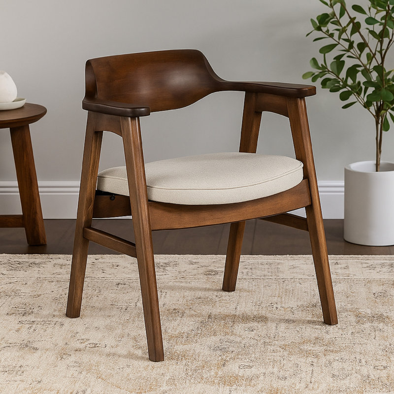 Fauteuil de salle à manger avec dossier courbé Zsy, bois de bouleau noir et similicuir, Blanc sable, Brun java