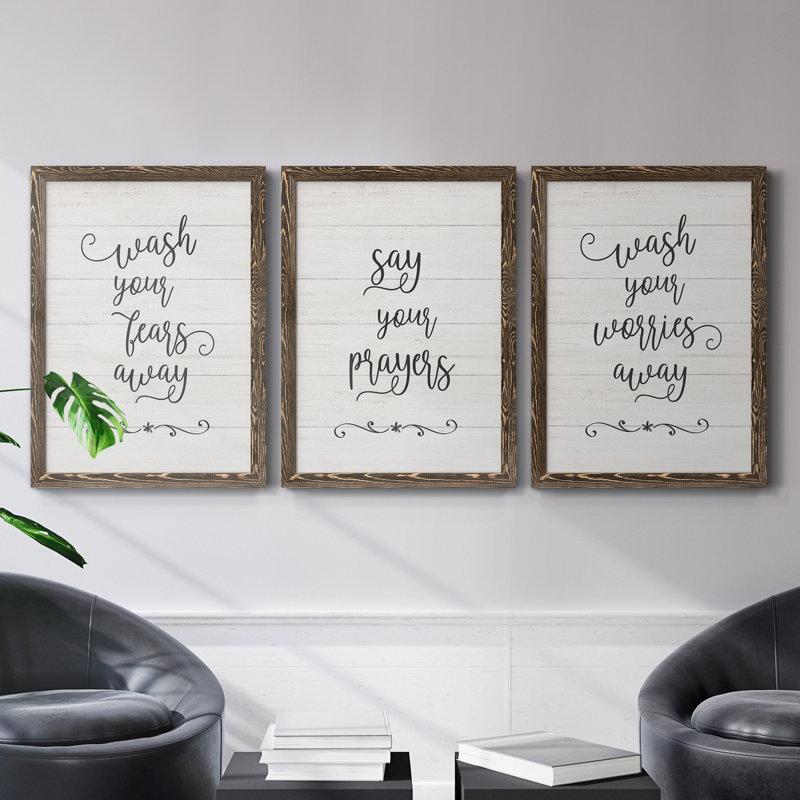 «Say Your Prayers», ensemble de 3 encadrements d'art textuel sur toile, H 24 po x l 54 po x P 1,5 po, Noyer