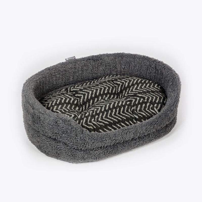 Chevron Fleece Pet Bed, 30cm H x 63cm W x 89cm D