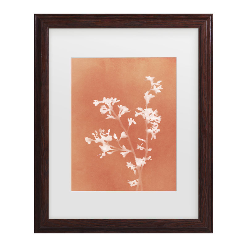 «Amini54», monographie de fleurs orange emmêlées, H 13,75 po x l 16,75 po, Cadre noyer