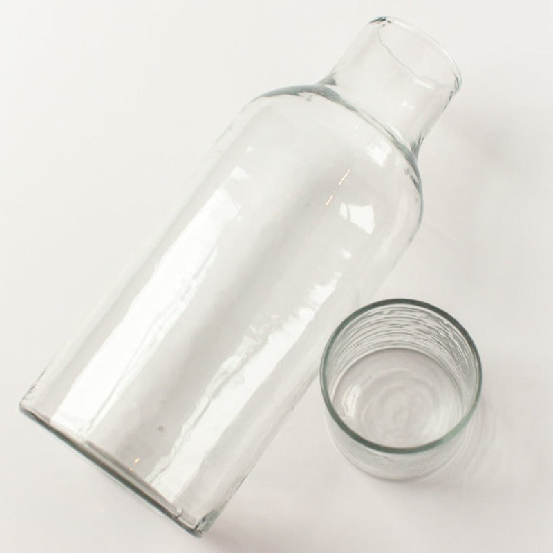 Ensemble de carafe, Clair