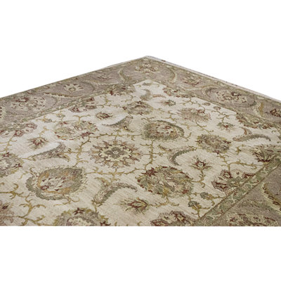 High-Quality Hand-Knotted Ivory And Camel Area Rug