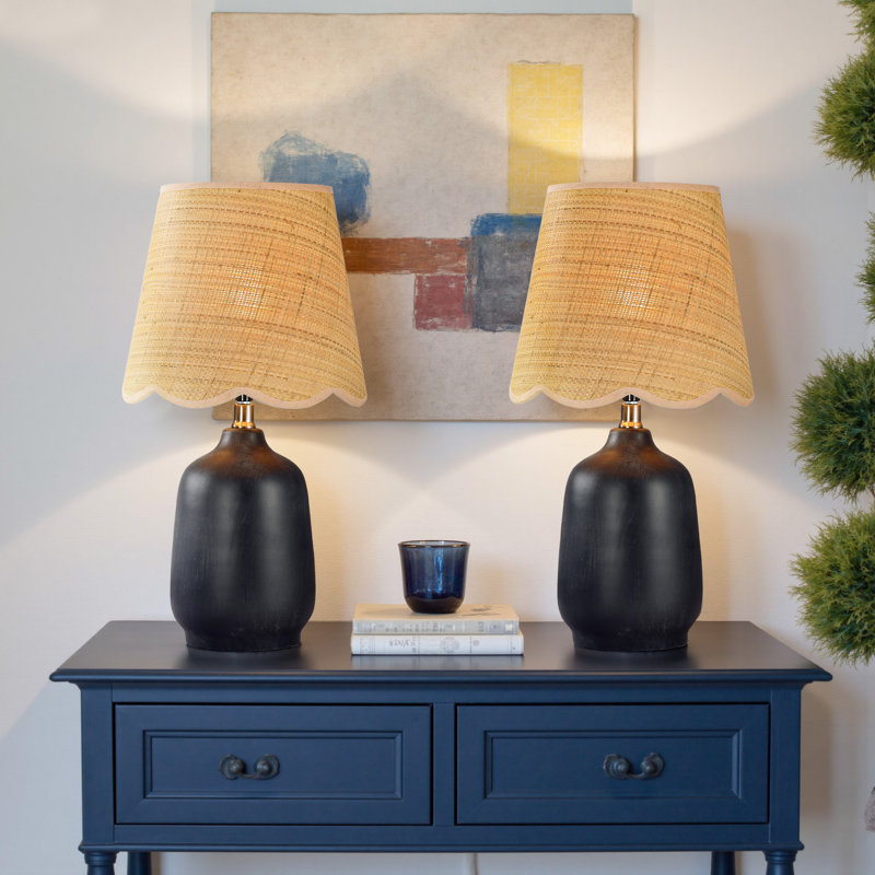 Lampe de table en céramique avec abat-jour festonné, Noir
