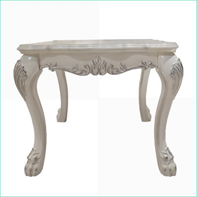 Table basse traditionnelle blanche avec pieds surdimensionnés Bone