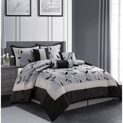 Passion 7 Piece Comforter Set