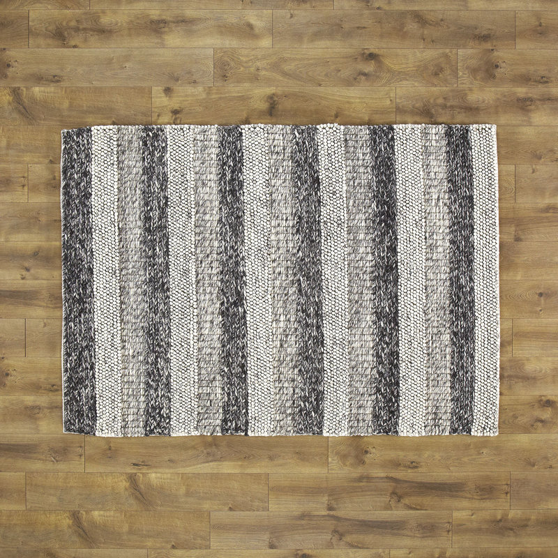 Tapis beige en laine fabriqué à la main à motif géométrique Mott Street, Rectangle 3 pi 3 po x 5 pi 3 po