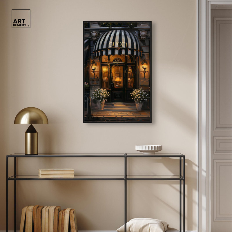 «Elegant Night Time Store Store Canvas» par Art Remedy, H 31 po x l 21 po, Cadre flottant, Noir