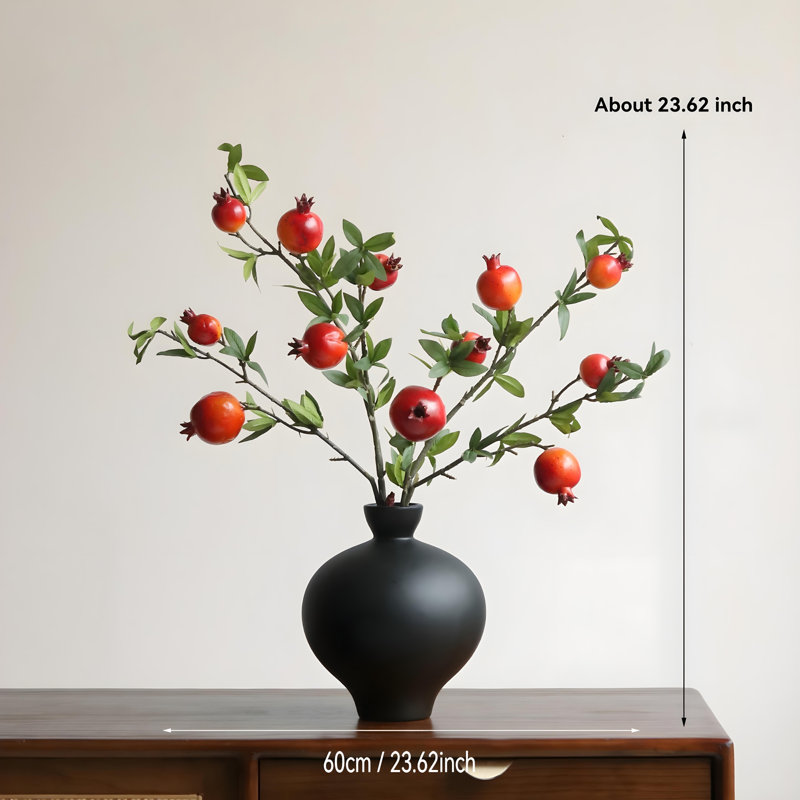 Ornements de fleurs simulées