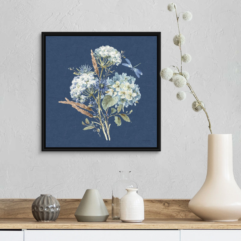 «Bohemian Blue 06 on Blue» par Lisa Audit - reproduction d'art, H 18 po x l 18 po x P 1,75 po, Toile avec cadre noir