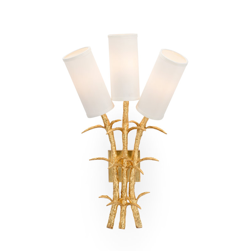 3 - Light Wallchiere