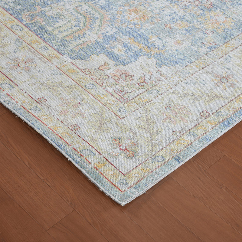 Wentworth Traditional Vintage Medallion Low Pile Performance Area Rug, Rectangle 2'6" x 8'