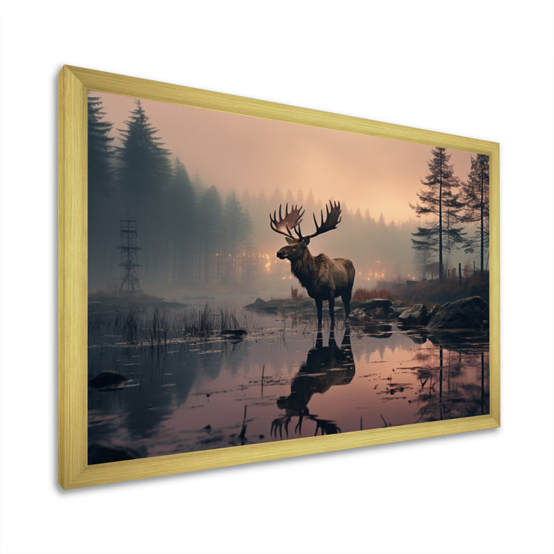 «Brown Peach Moose Misty Morning», reproduction sur toile, H 12 po x l 20 po x P 1 po, Cadre doré à une seule photo