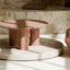 Table basse ronde moderne en bois massif de 91 cm (36 pouces) – Finition noyer, idéale pour le salon, montage facile-322641530-322641525