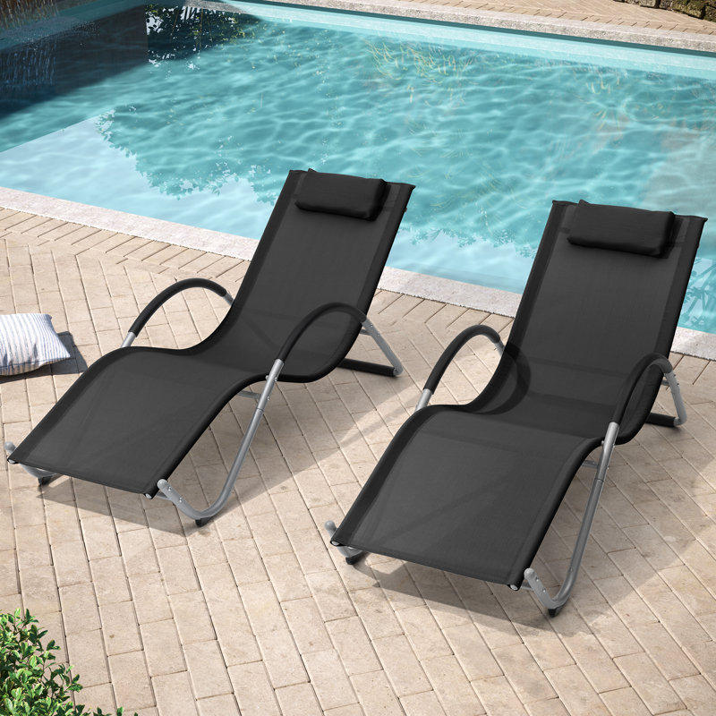 Chaise longue d'extérieur en métal avec appui-tête Tamhra, Noir