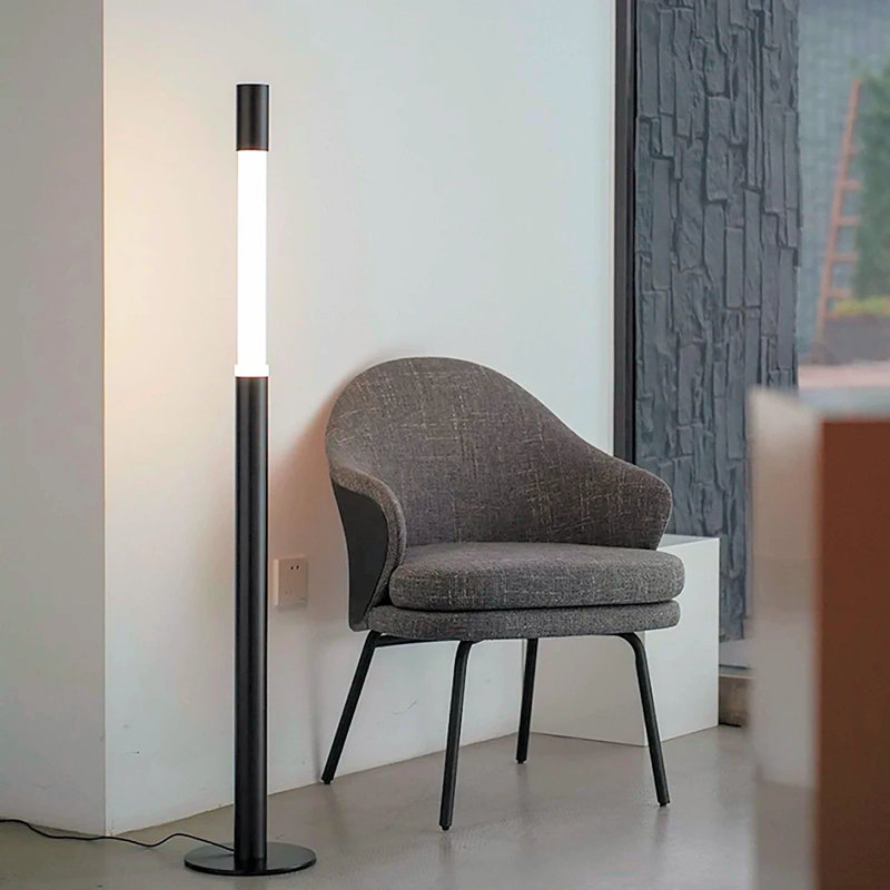 Lampe sur pied à DEL