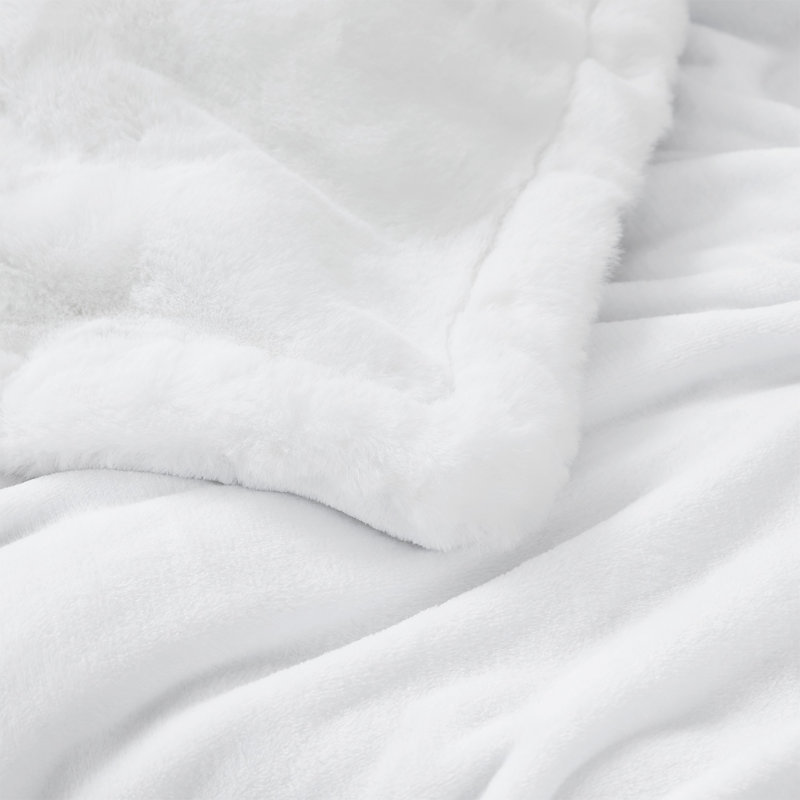 Coma Inducer Chunky Bunny Luxury 3 Piece Comforter Set, King Comforter + 2 King Shams, White