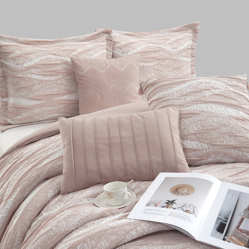 Ensemble d'édredon géométrique 7 pièces Achava, Blush, Queen