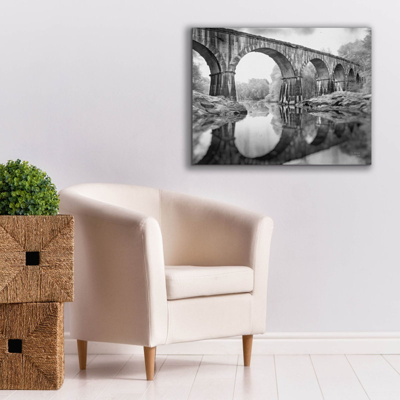 Toile épique «Aqueduct V» par Nathan Larson, graffiti épique, 34 po x 26 po