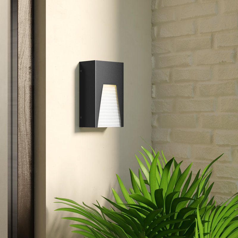 Robstown LED Wall Light, Black Silver