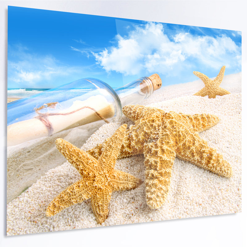 «Message in Bottle Buried in Sand», photographie, H 38 po x l 38 po x P 1 po, Métal