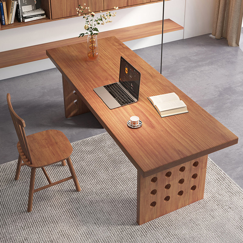 Bureau rectangulaire en bois massif brun clair