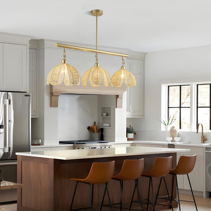 Luminaire suspendu linéaire en rotin tissé à la main 3 lumières Ambrus, îlot de cuisine Coastal Cottage