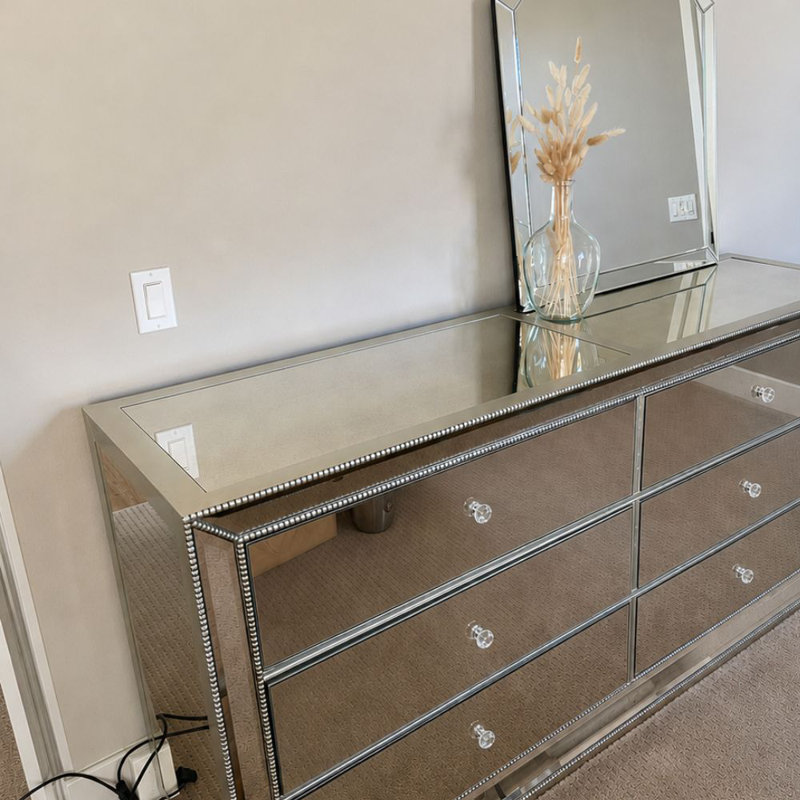 Avaline 6-Drawer Mirrored Dresser